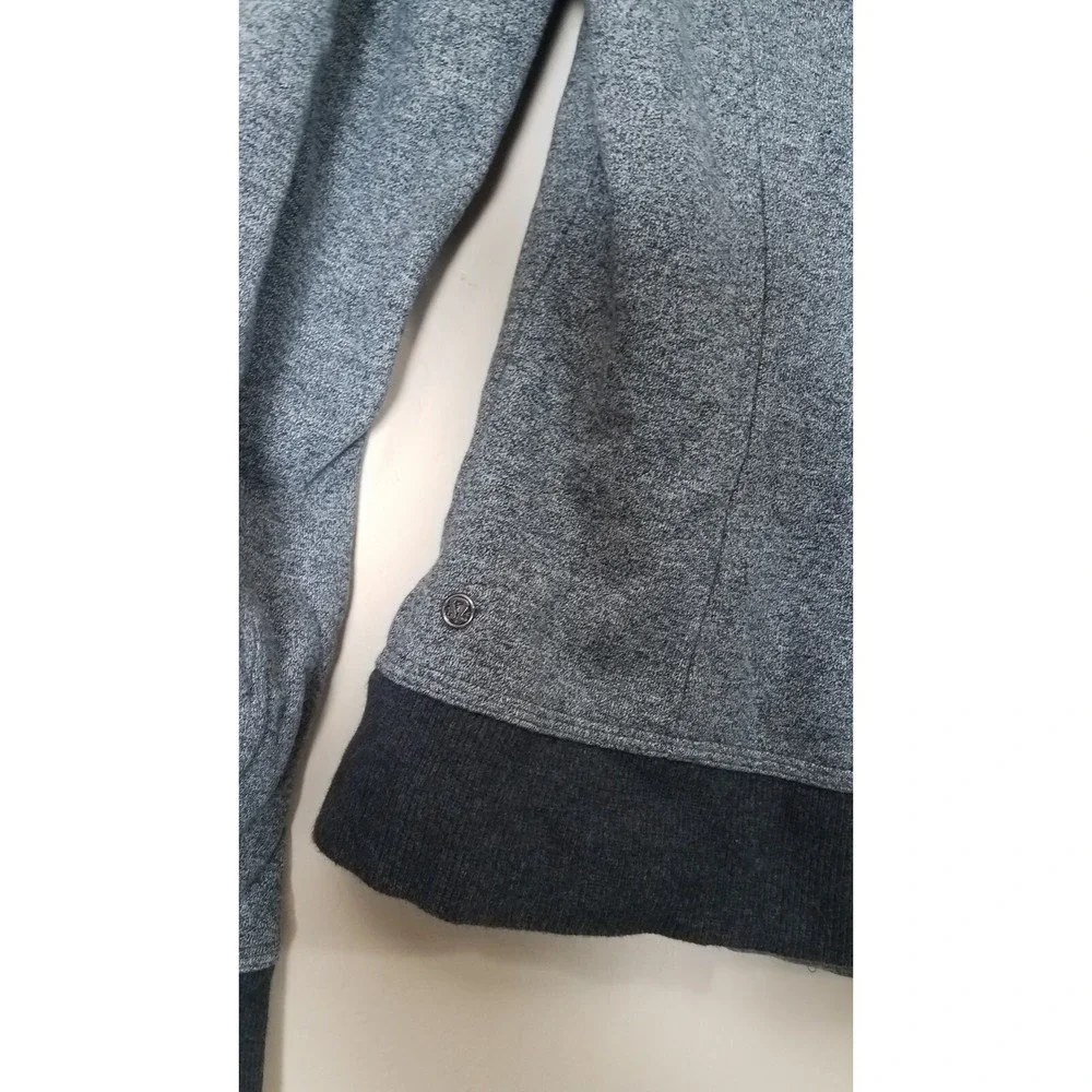 Lululemon Sweater Women size 6 High Neck‎ Cowl Gray Full Zip Thumbholes